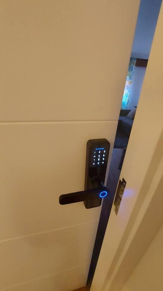 Apartamento Centrico Cerca De La Playa Bueu Ngoại thất bức ảnh