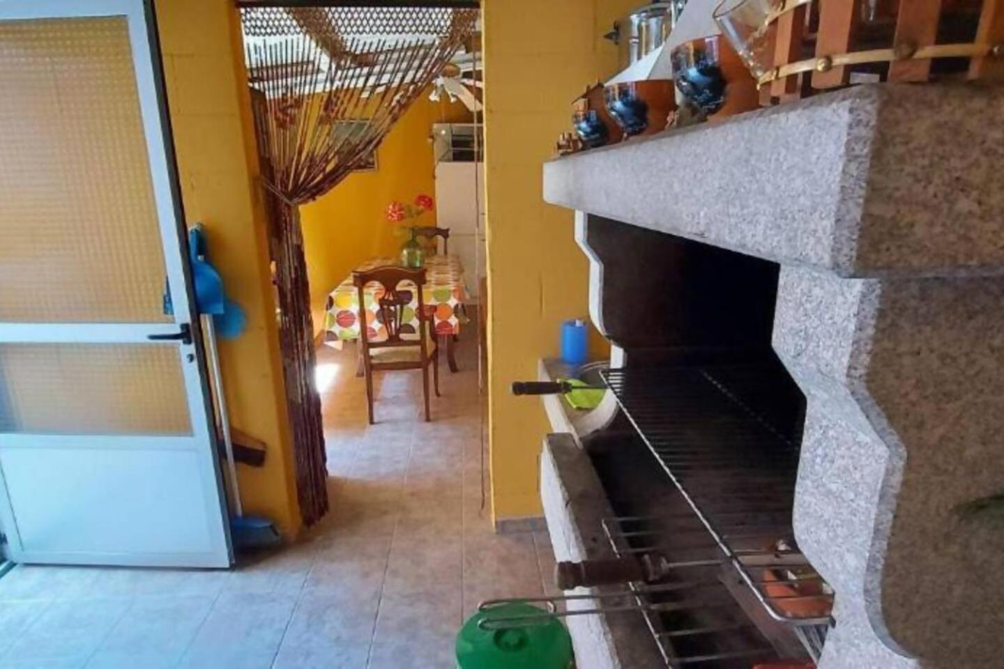 Apartamento Centrico Cerca De La Playa Bueu Ngoại thất bức ảnh
